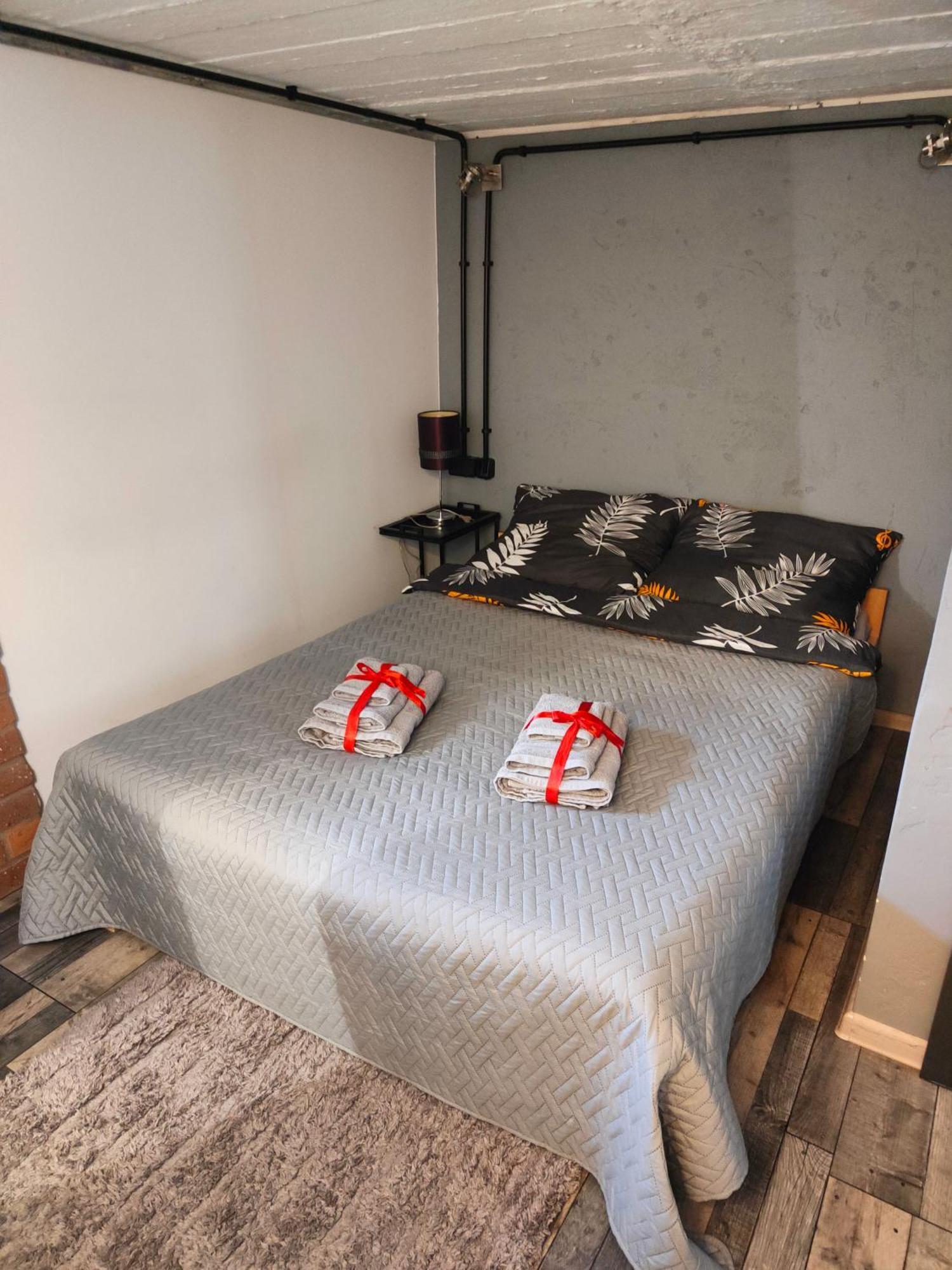 741 Slate - Zdroj Apartment *